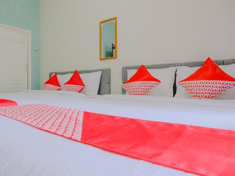 Oyo 2376 Tiara Family Residence Batu  Exterior foto